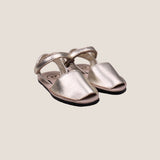Menorquina flexible piel velcro