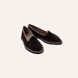 Slipper cinta con horma estilizada