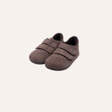Zapato respetuoso dos velcros